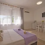 Complex 21 Πανσιόν Mali Lošinj